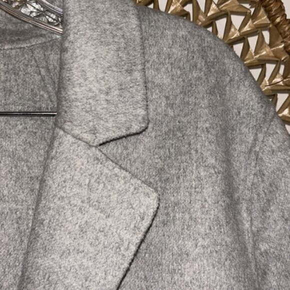 Banana Republic woman’s gray wool coat size XXLARGE - Picture 6 of 8